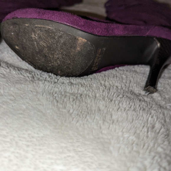 Purple high heel boots with buckle on one side for design and side zippe - Picture 5 of 5